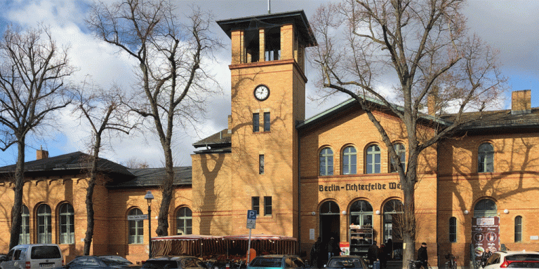 6 Bahnhof Lichterfelde West